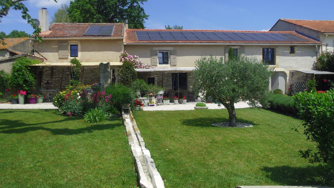 Mas De L'Air - Maison De Charme Bed and Breakfast Noves Exteriör bild