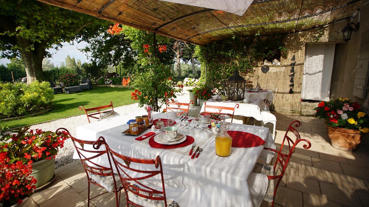 Mas De L'Air - Maison De Charme Bed and Breakfast Noves Exteriör bild